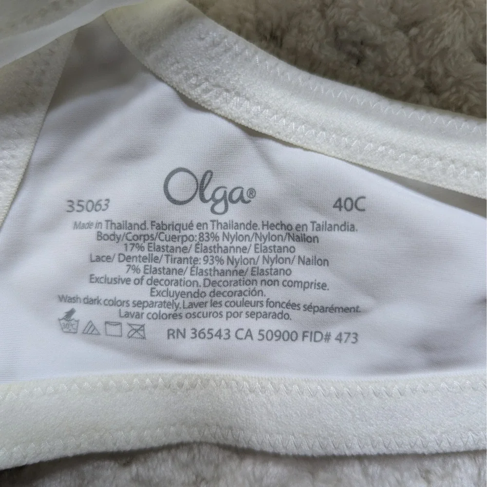 Olga 40C White Underwire Bra Lace Trim Support Nylon Blend‎ Style 35063